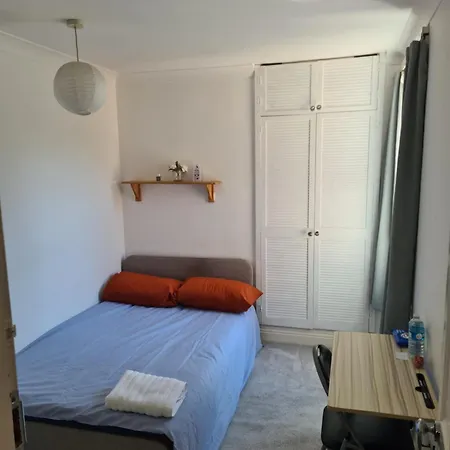 A Private & Beautiful Bedroom With Shared Bathroom In The Heart Of Bournemouth Exterior foto