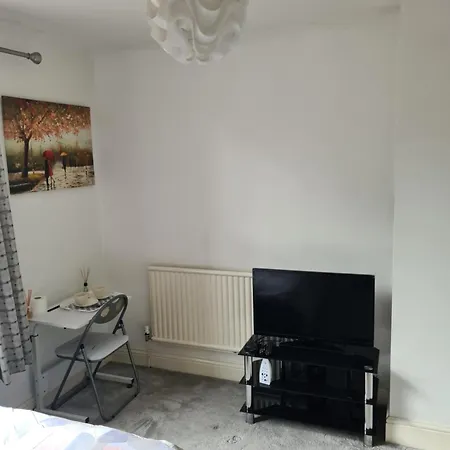 A Private & Beautiful Bedroom With Shared Bathroom In The Heart Of Bournemouth Exterior foto