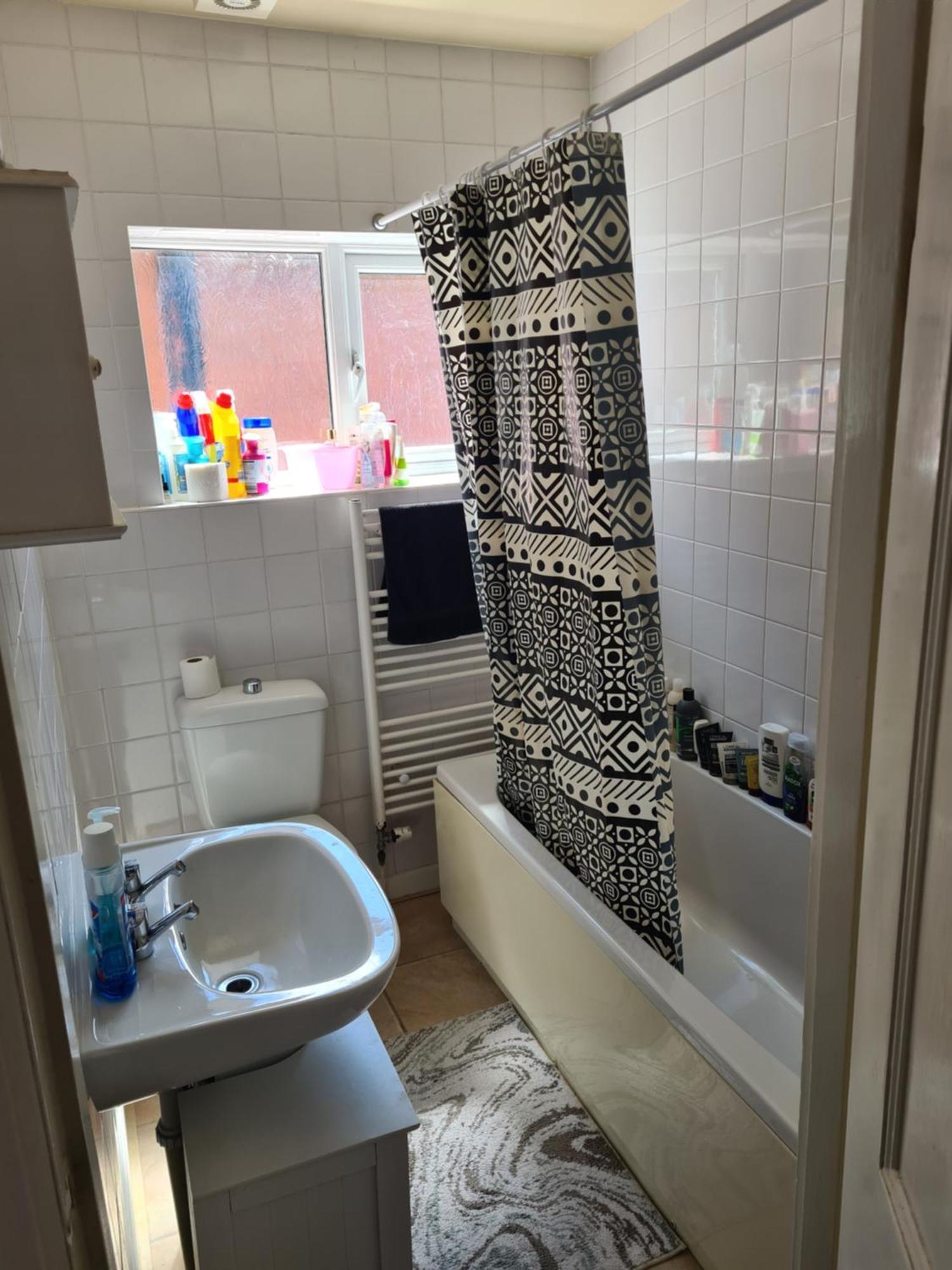 Privatunterkunft A Private & Beautiful Bedroom With Shared Bathroom In The Heart Of