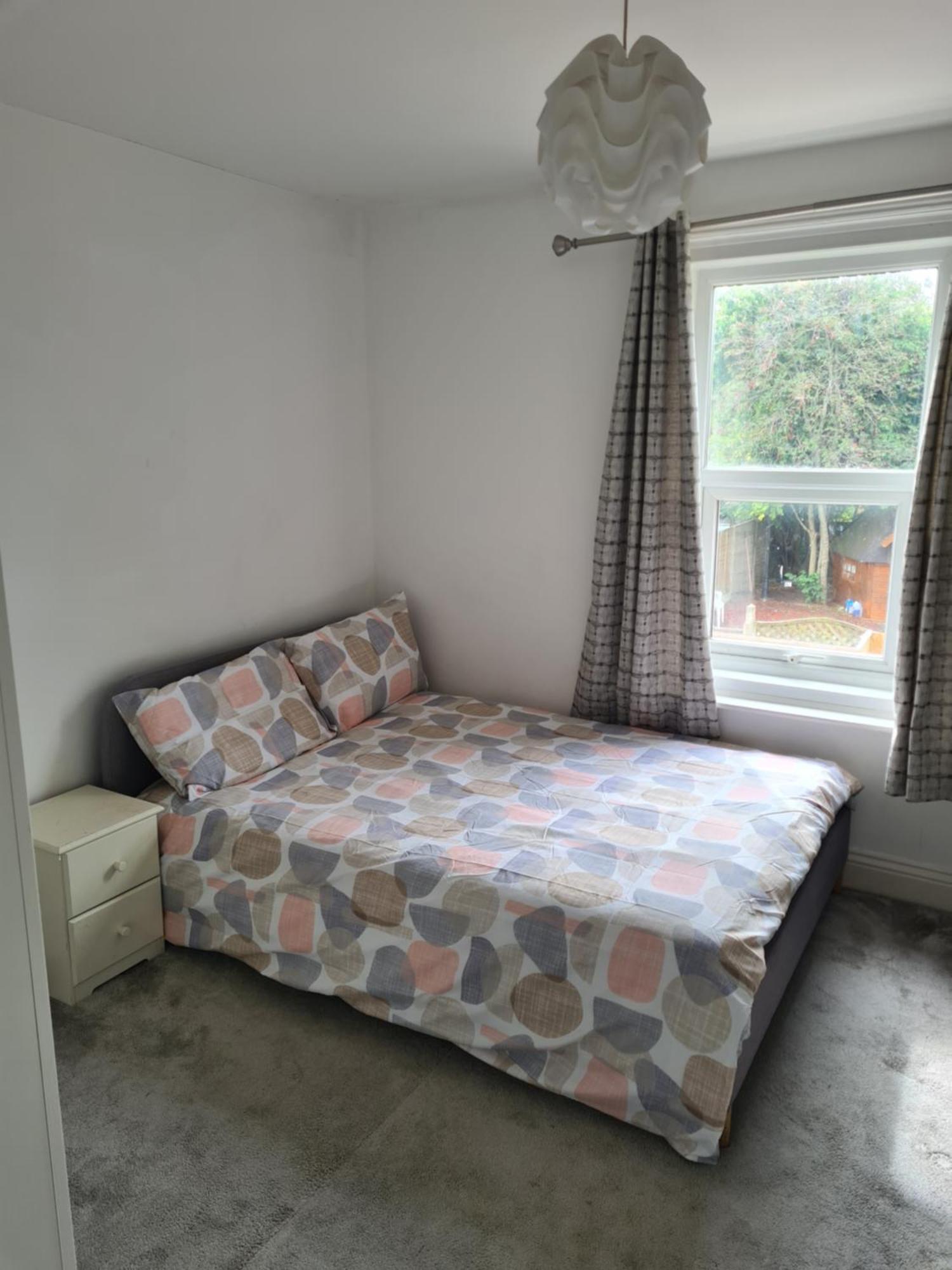 Privatunterkunft A Private & Beautiful Bedroom With Shared Bathroom In The Heart Of *